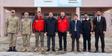 minik-eller-usumesin-diye-yola-ciktilar-DYxTUIUG.jpg