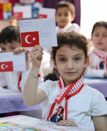 minik-eller-yigit-yurekler-icin-mektup-yazdi-yigitlerin-cevabi-gecikmedi-29Uc6G8J.jpg