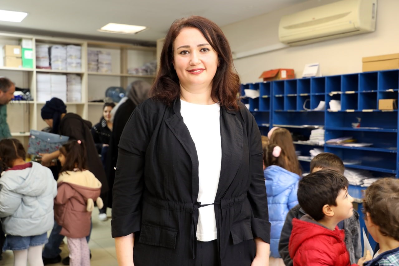 minik ellerden buyuk mutluluk anaokulu ogrencileri ilk mektuplarini pttye teslim etti 10 nreHWKXg