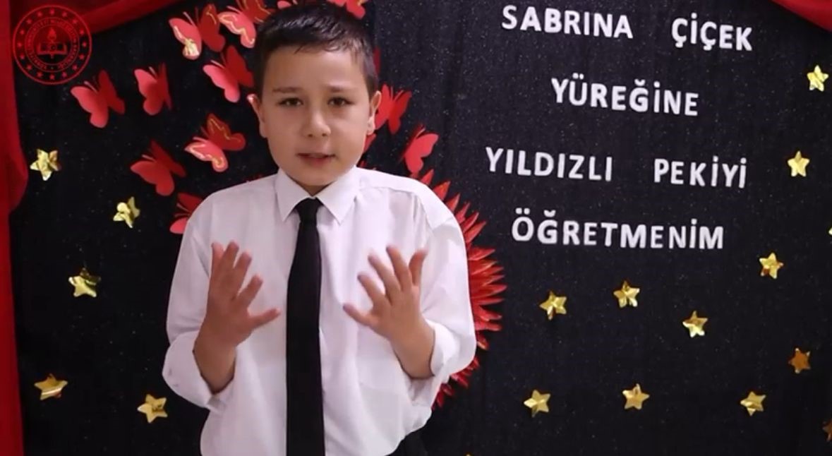 minik ogrencilerden ogretmenlerin kaliplasmis terimleriyle 24 kasim kutlamasi 2 pI8NdpRw