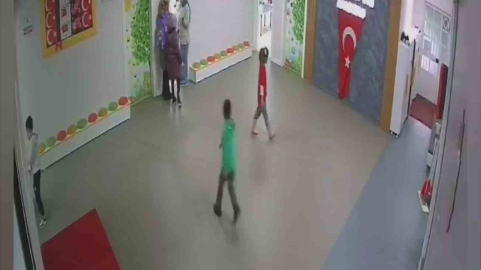 minik ogrencilerin bayrak hassasiyeti duygulandirdi 2 PXcCWLv4