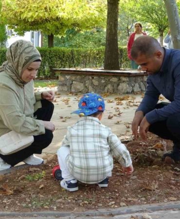 minik-yigitin-ailesi-oldular-wvzcnzIz.jpg