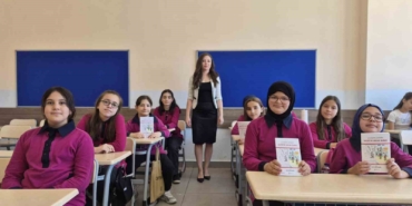 minik-yurekler-kalemleriyle-gazzenin-sesi-oldular-lGeqIIMP.jpg