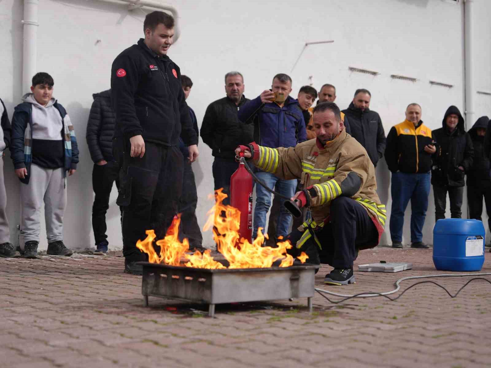 minikler acil durum ve mudahale yontemlerini ogrendi 0 Nai71qyg