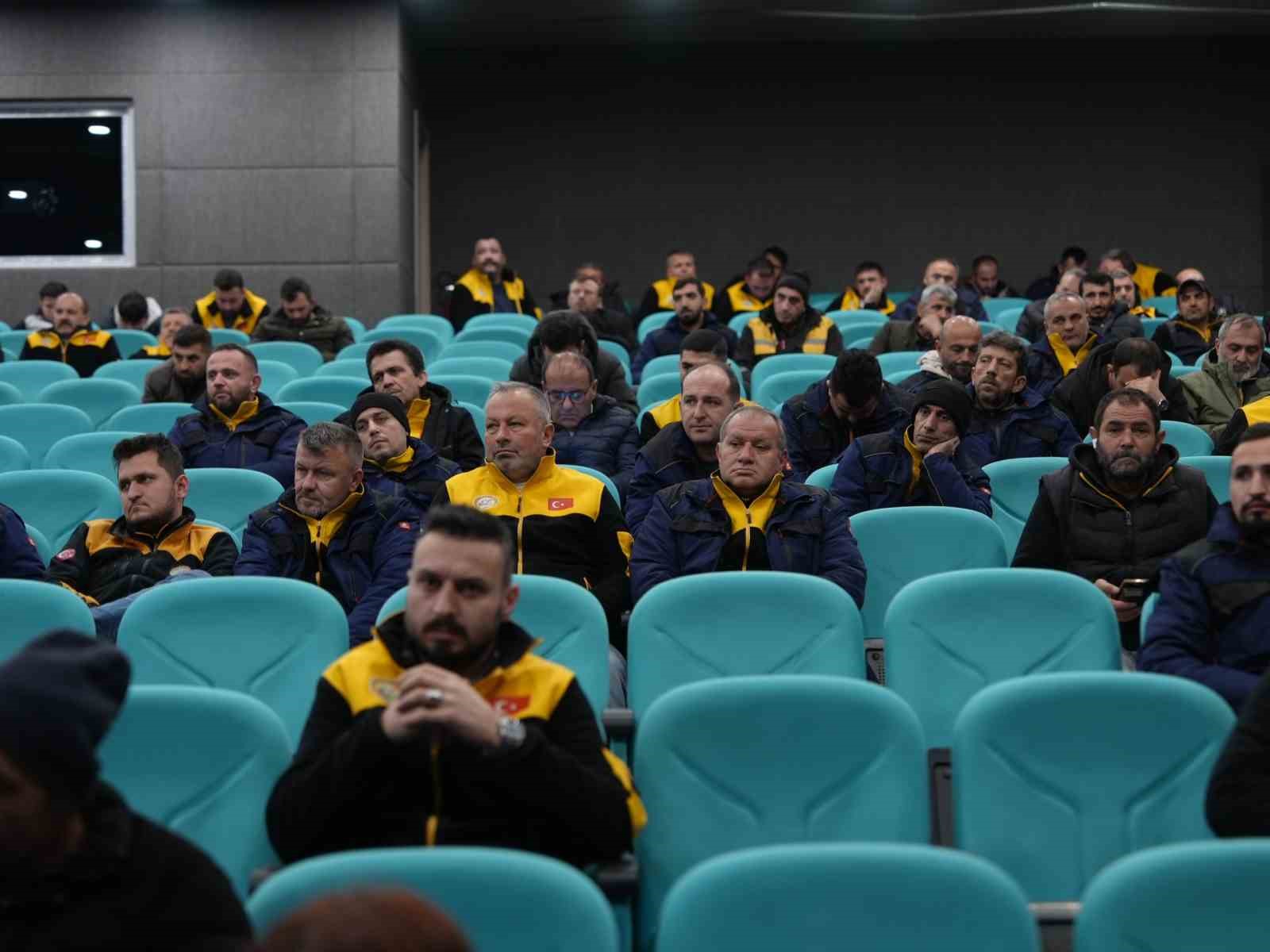 minikler acil durum ve mudahale yontemlerini ogrendi 2