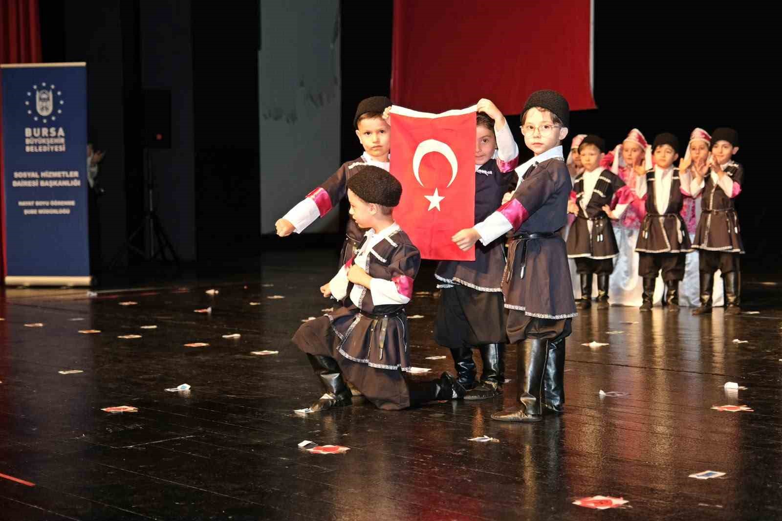 Minikler yıl sonu gösterisinde hünerlerini sergiledi 4 minikler yil sonu gosterisinde hunerlerini sergiledi 0 u4U8vd3B