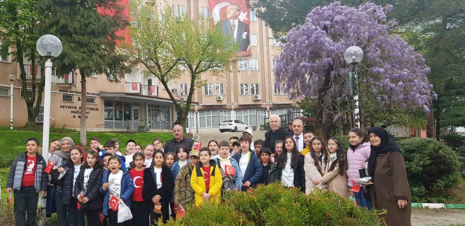 miniklerden yurek isitan 23 nisan kutlamasi 0