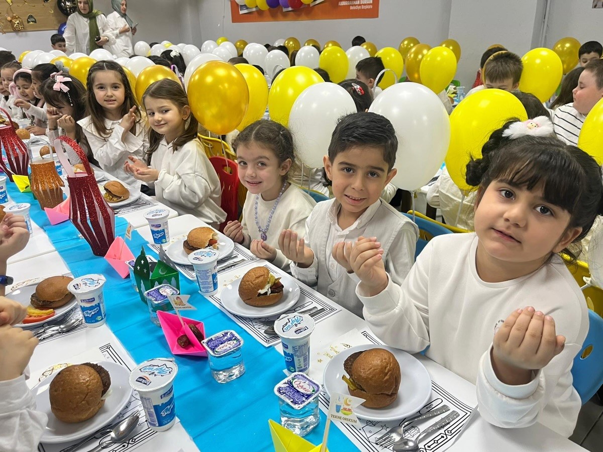 miniklerin tekne orucu heyecani 0 WEgcRuut
