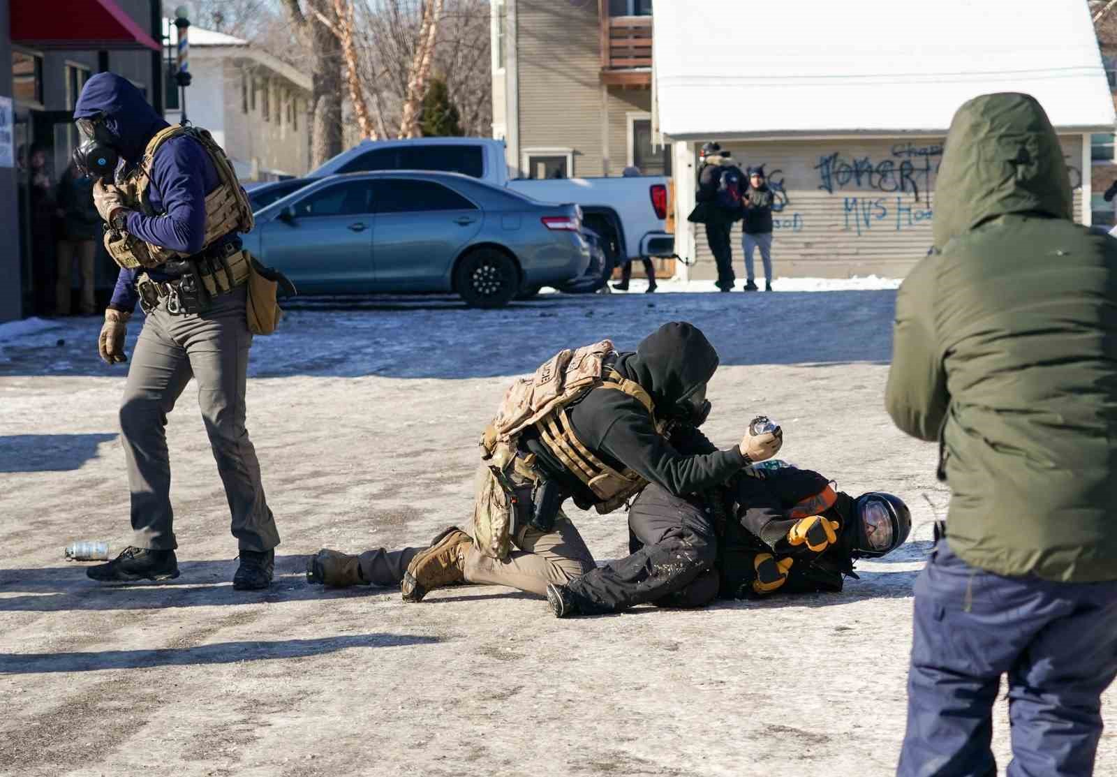 minneapoliste ice tarafindan vurularak oldurulen kisinin kimligi aciklandi 4 uABcUkR4