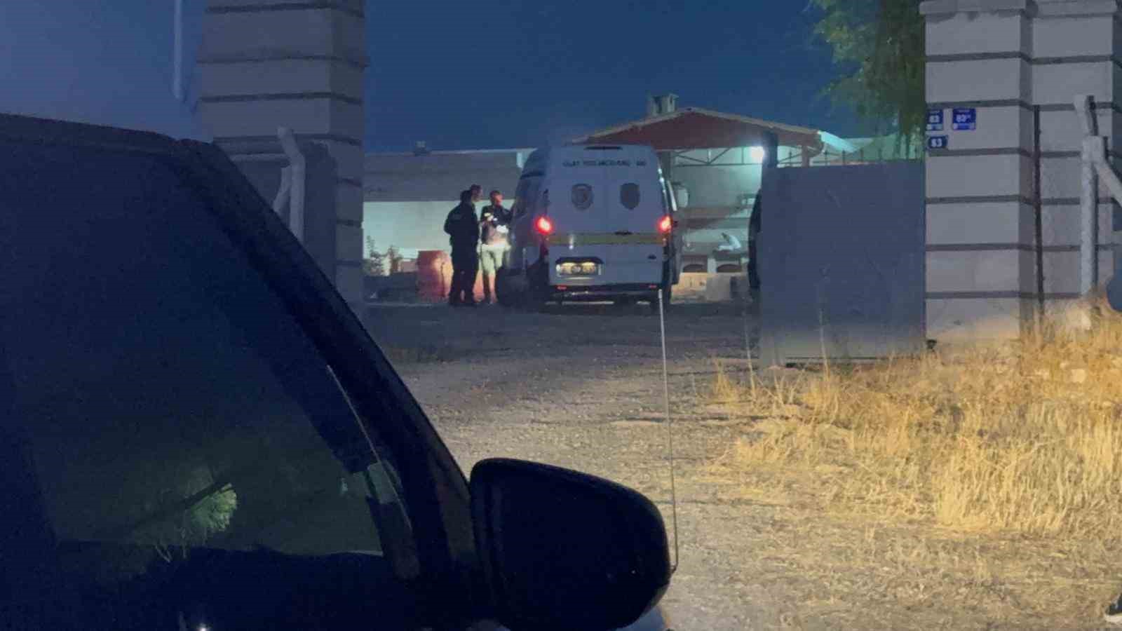 miras kavgasinda kan akti amcasini ve 3 kisiyi bicakladi 10 8y5udLy1