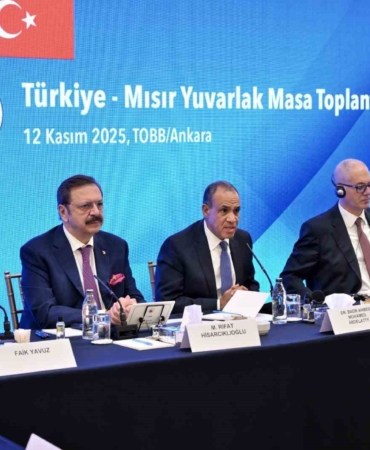 misir-disisleri-bakani-abdulati-turkiye-misir-arasindaki-ticaret-ve-yatirimlari-artirmak-istiyoruz-npQNq43q.jpg