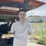 misir-tezgahindan-elde-ettigi-gelirlerle-sehir-sehir-gezerek-ozel-ogrencileri-mutlu-ediyor-3lZIdAux.jpg