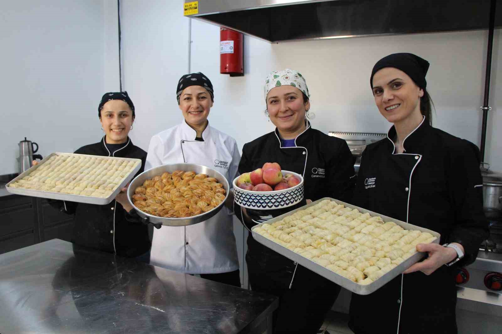 misket elma tadinda baklava 0 kyCKGPte