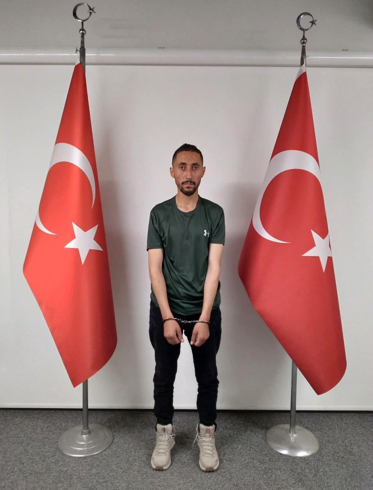 MİT, DEAŞ’ın medya sorumlusunu yakaladı 4 mit deasin medya sorumlusunu yakaladi 0 TWLrbzCU