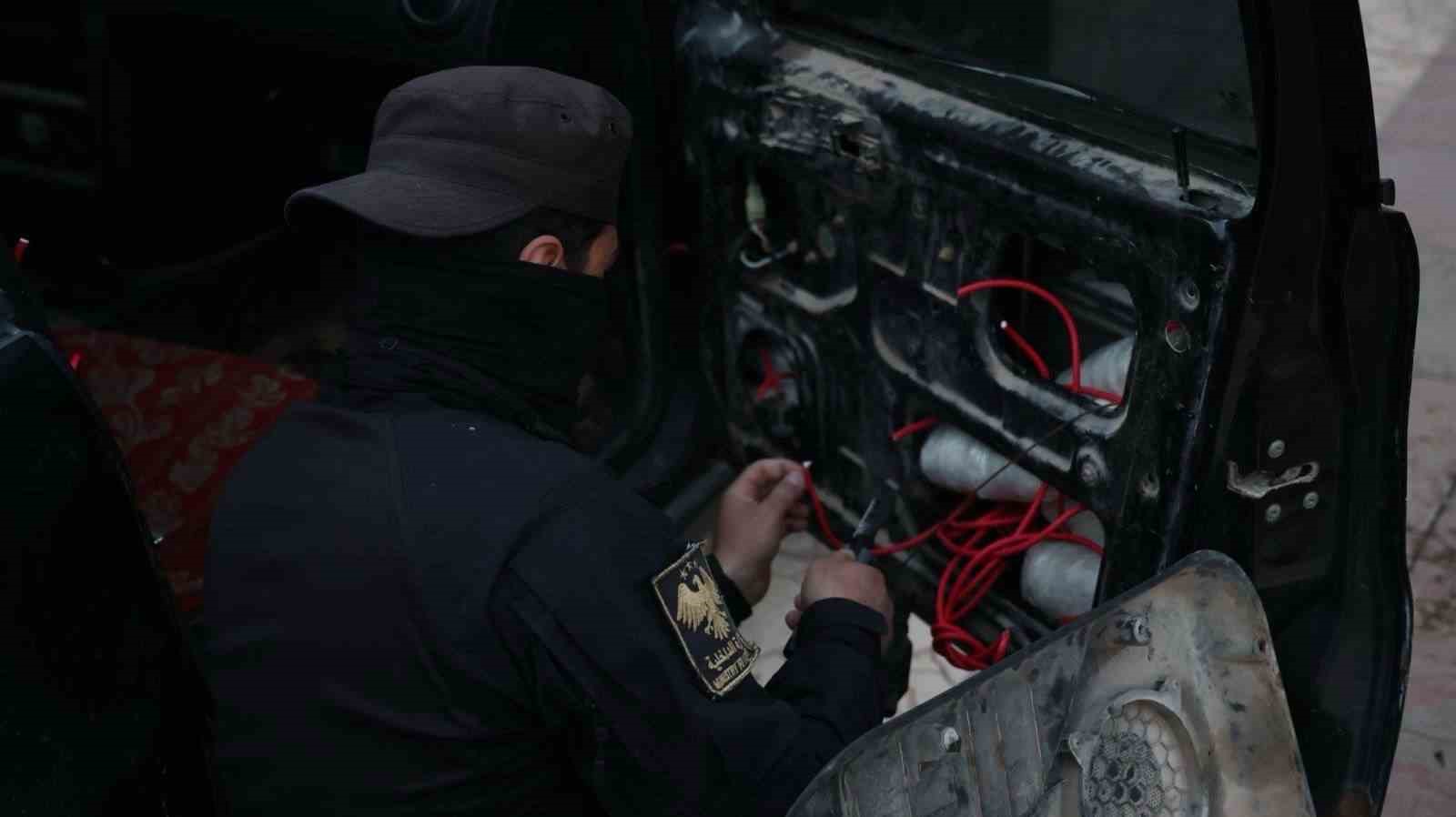 mitin istihbari calismalari sonucu samda deasa bagli hucre cokertildi 3 deasli yakalandi 1 bdYLbHhp