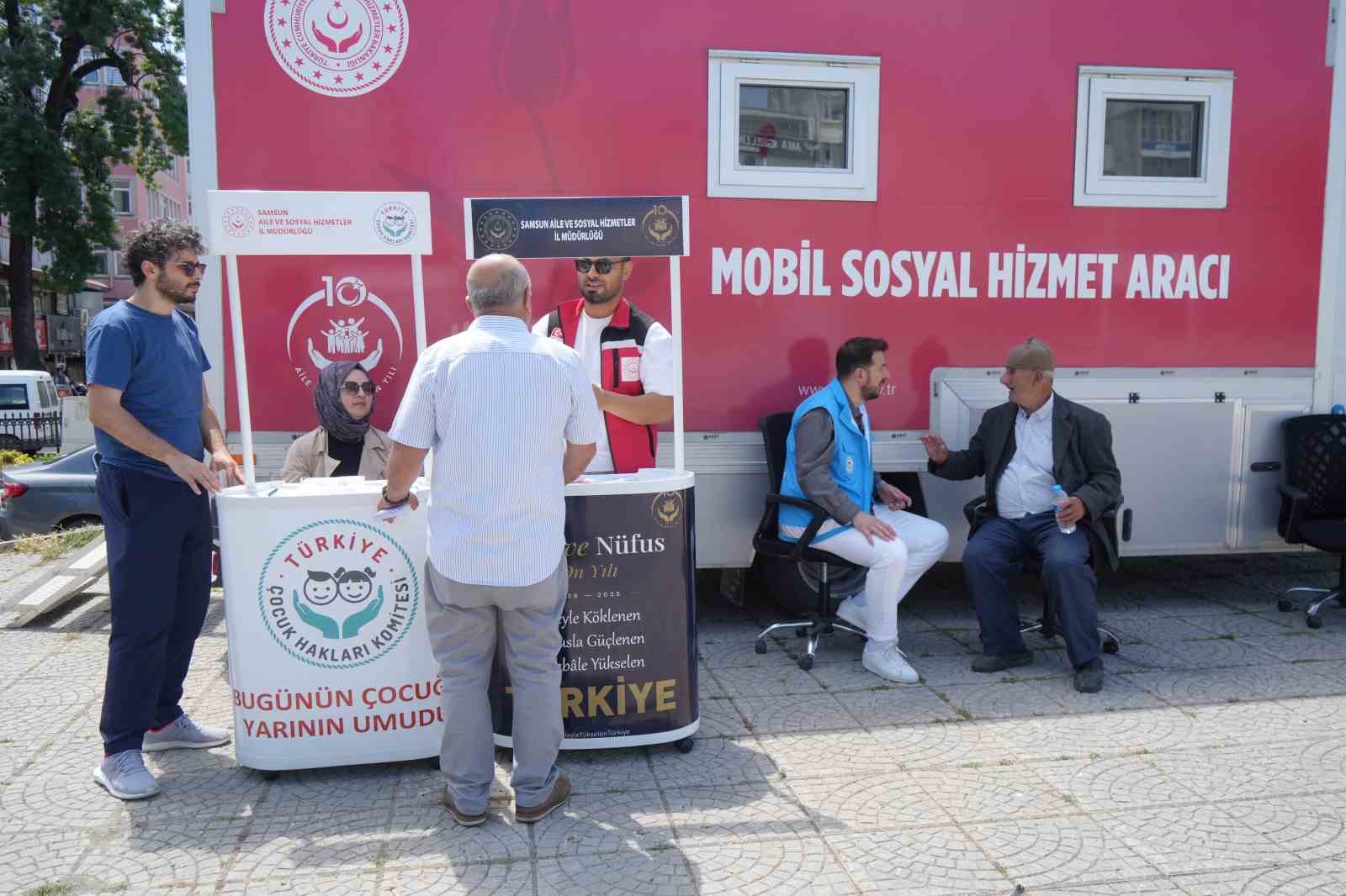 Mobil Sosyal Hizmet Aracı Samsun’da vatandaşlarla buluşuyor 4 mobil sosyal hizmet araci samsunda vatandaslarla bulusuyor 0 LiYBh4ra