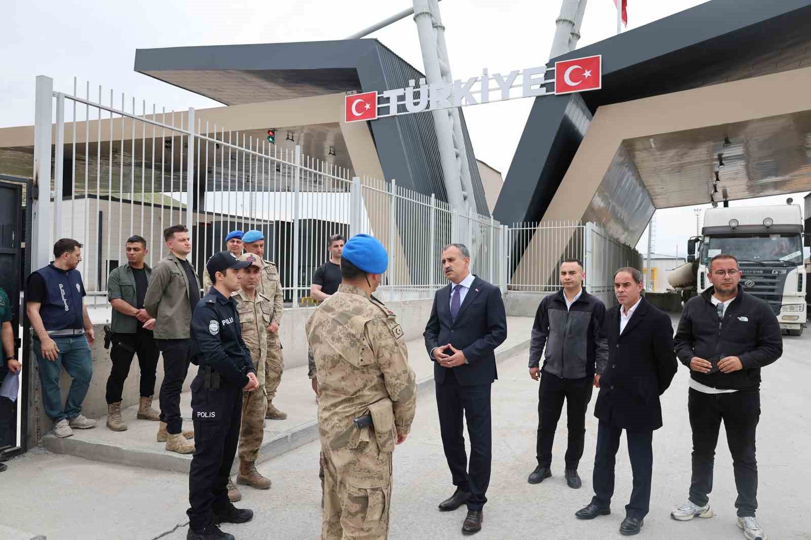 modern gorunume kavusan gurbulak sinir kapisinda tir trafigi buyudu ticaret hacmi yukseldi 1 i5Rhm8t4