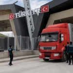 modern-gorunume-kavusan-gurbulak-sinir-kapisinda-tir-trafigi-buyudu-ticaret-hacmi-yukseldi-vfHRg9uX.jpg