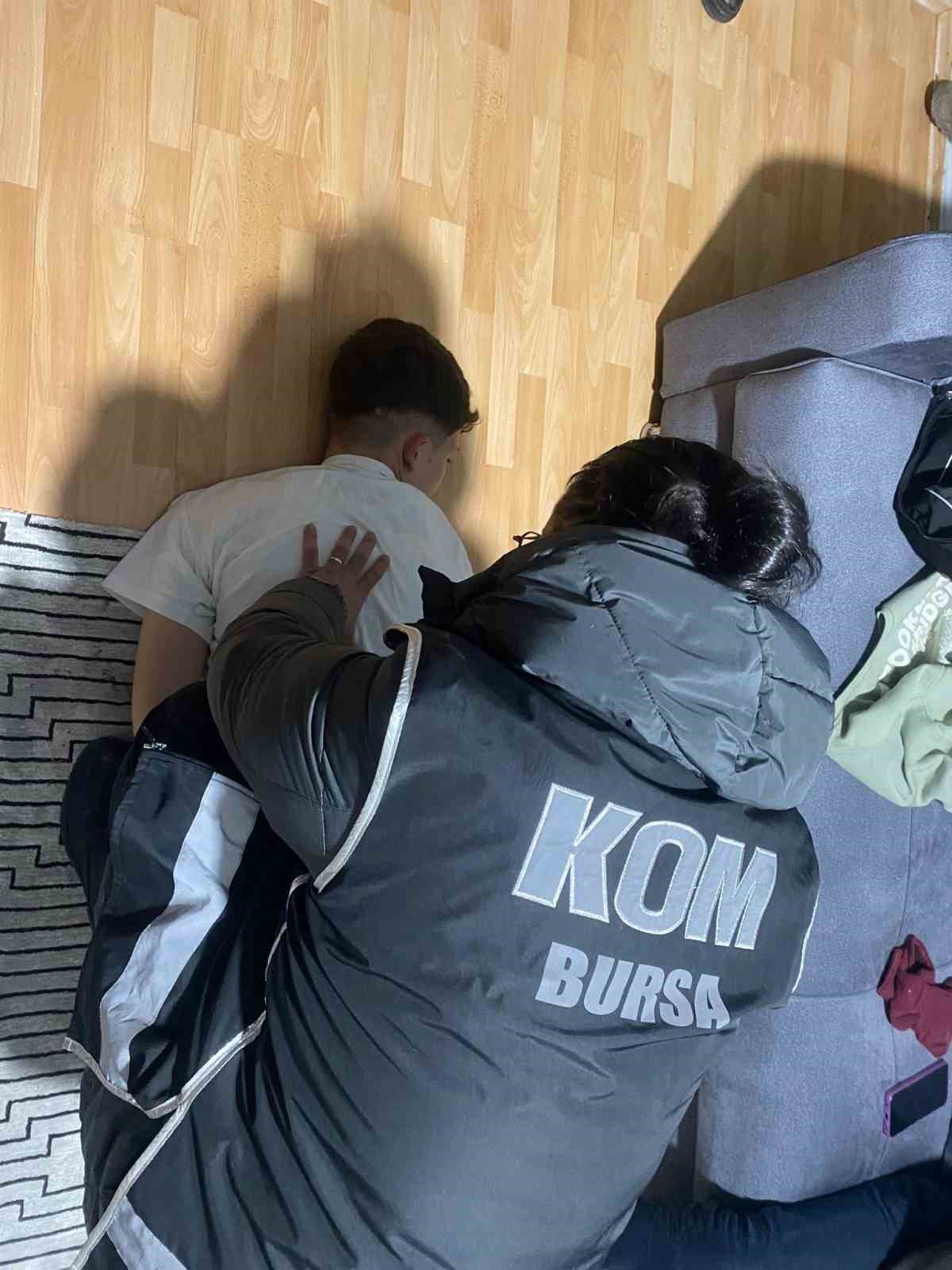 molotoflu saldiri kamerada suc orgutu ozel harek t baskiniyla yakalandilar 10 RhwktEVT
