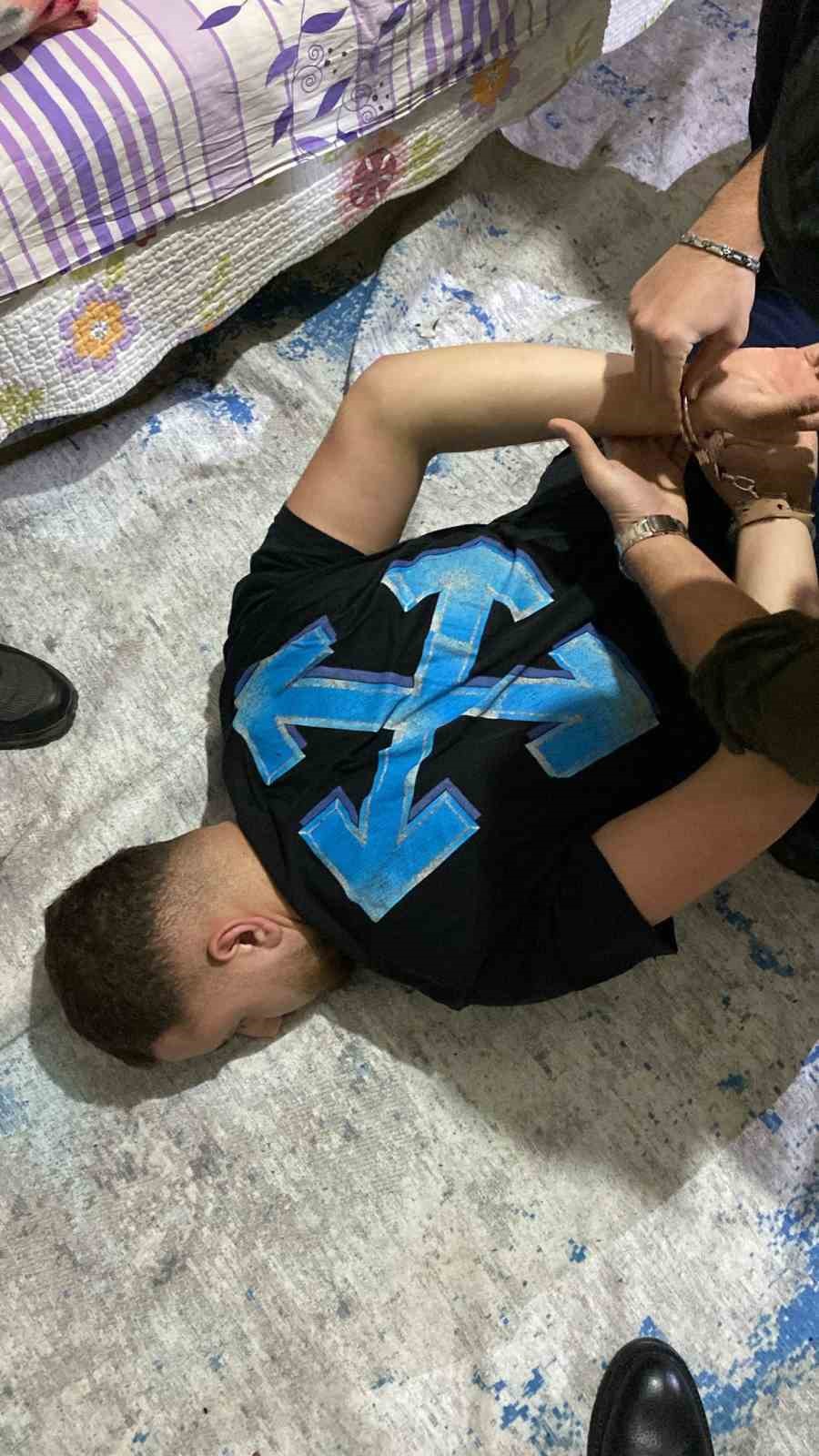 molotoflu saldiri kamerada suc orgutu ozel harek t baskiniyla yakalandilar 9 NQMakHpK