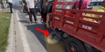 mopede-dadanan-yavru-kedi-ezilmekten-son-anda-kurtarildi-HrqcQjkc.jpg
