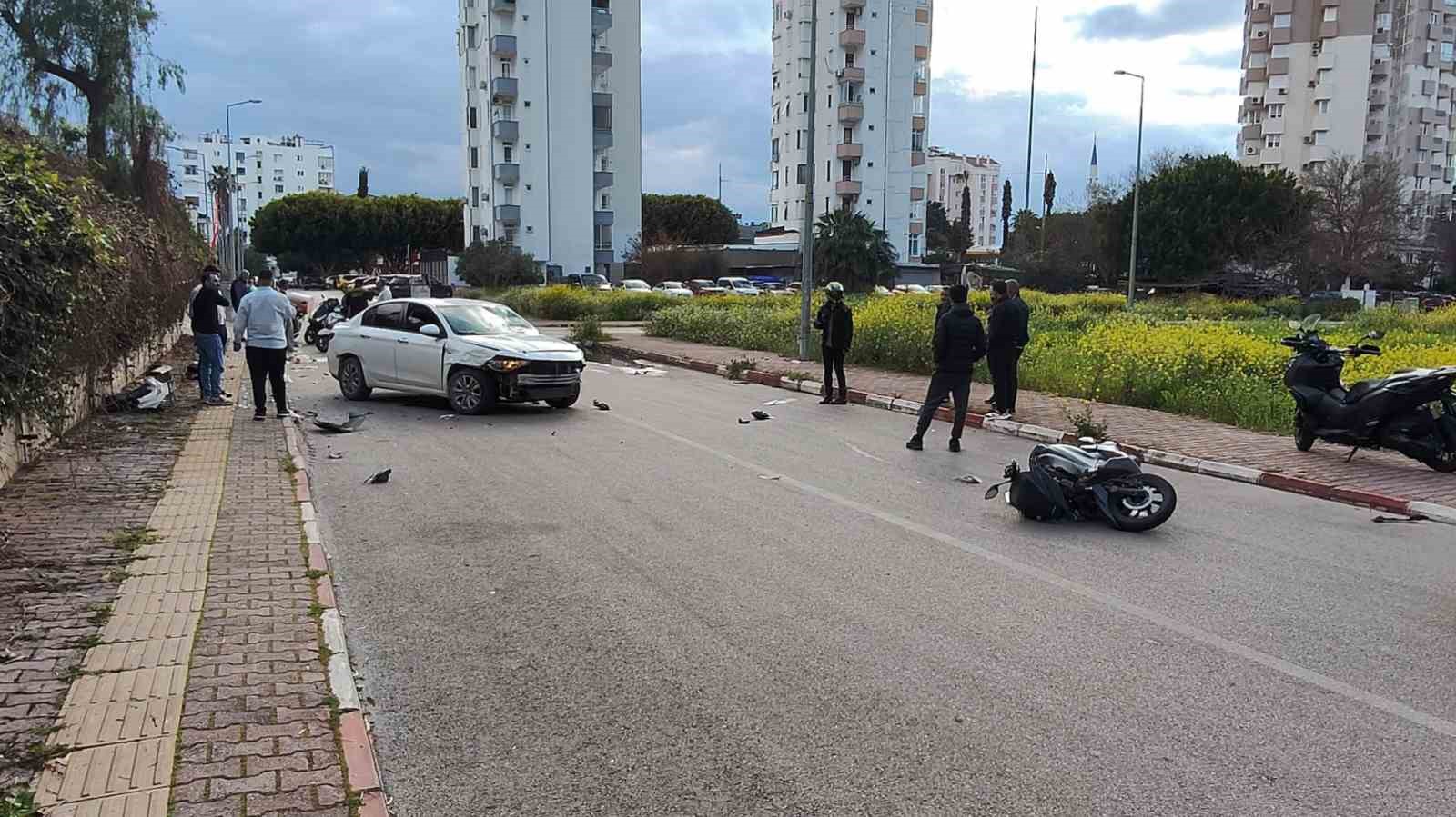Motokurye feci kazada hayatını kaybetti, son yolculuğuna meslektaşları konvoyla uğurladı 9 motokurye feci kazada hayatini kaybetti son yolculuguna meslektaslari konvoyla ugurladi 5 SSPpGMTy