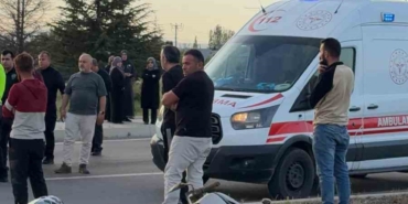 motorsiklet-devrildi-surucu-agir-yaralandi-vu5hZxFO.jpg