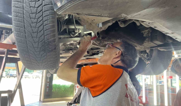 motoru-tamir-edilmesi-gerekir-denilen-aracin-sadece-fan-motoru-arizali-cikti-UIPFFQzu.jpg