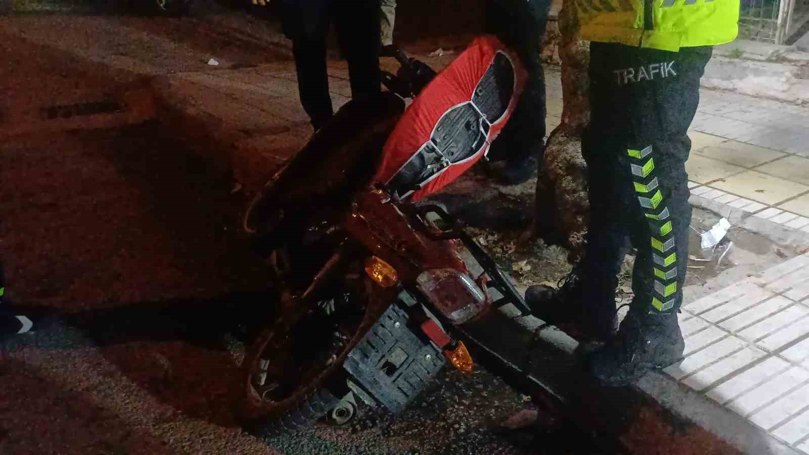 Motosiklet çalan şüphelilerin üzerinden uyuşturucu çıktı: 3 gözaltı 6 motosiklet calan suphelilerin uzerinden uyusturucu cikti 3 gozalti 2 ftJcQ1jh
