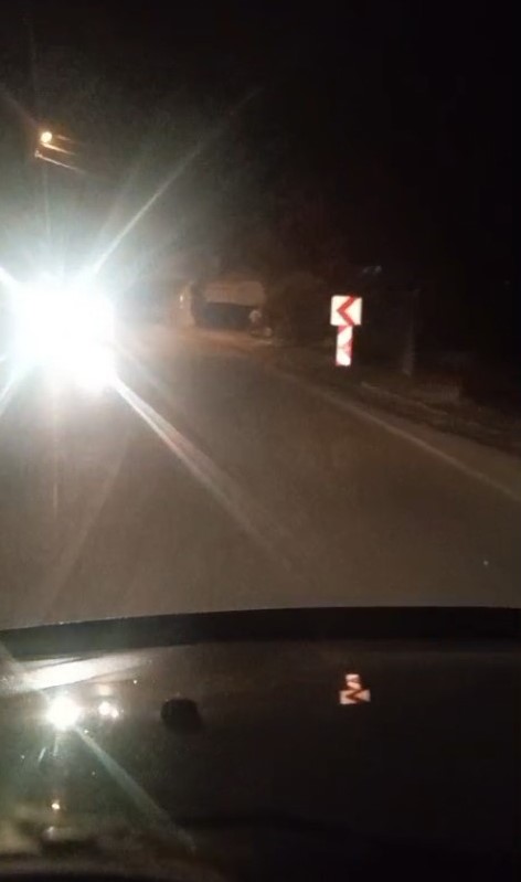 motosiklet ile hafif ticari arac carpisti 1 olu 2