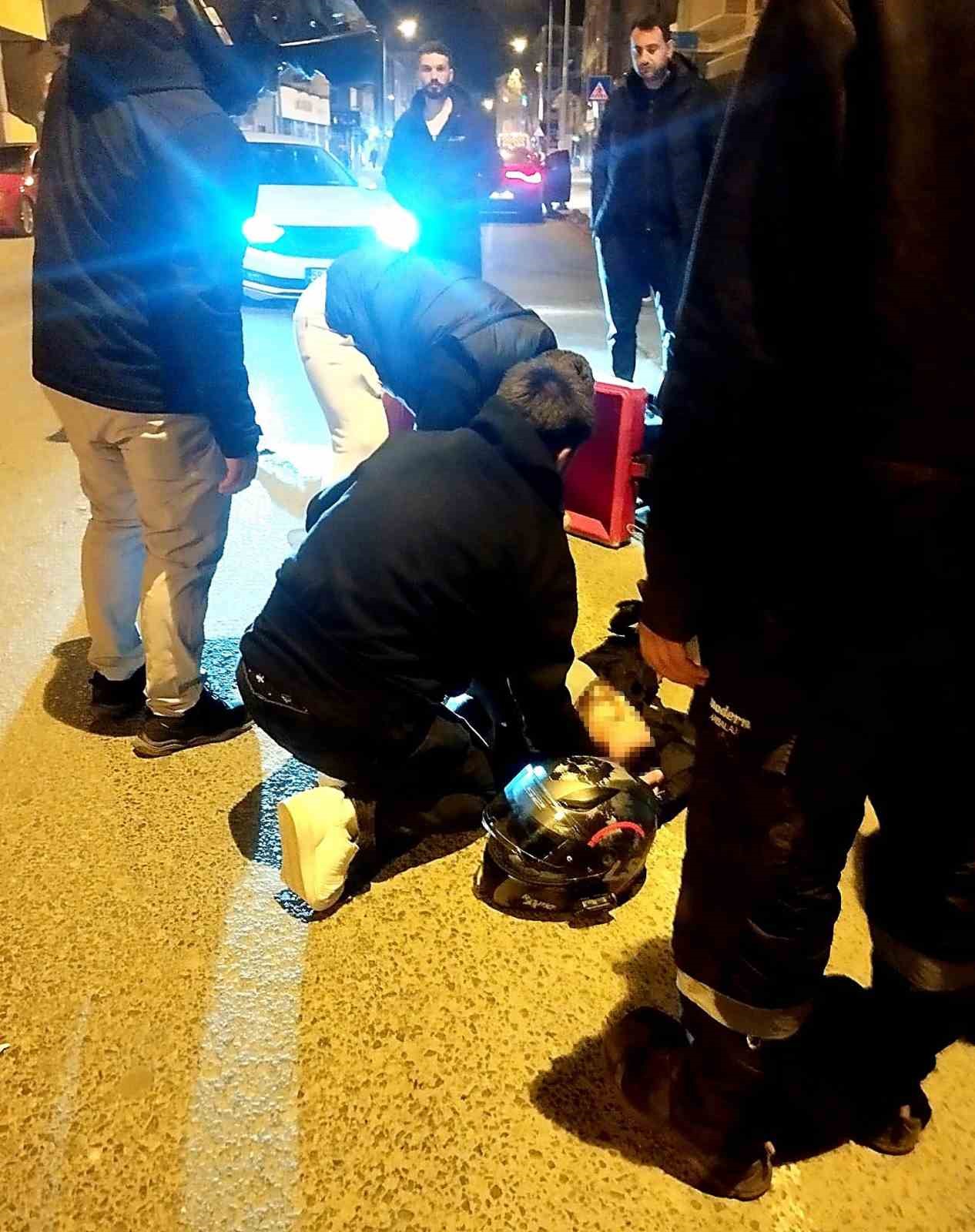motosiklet ile otomobil carpisti 1 yarali 4 7DKy7Jd5