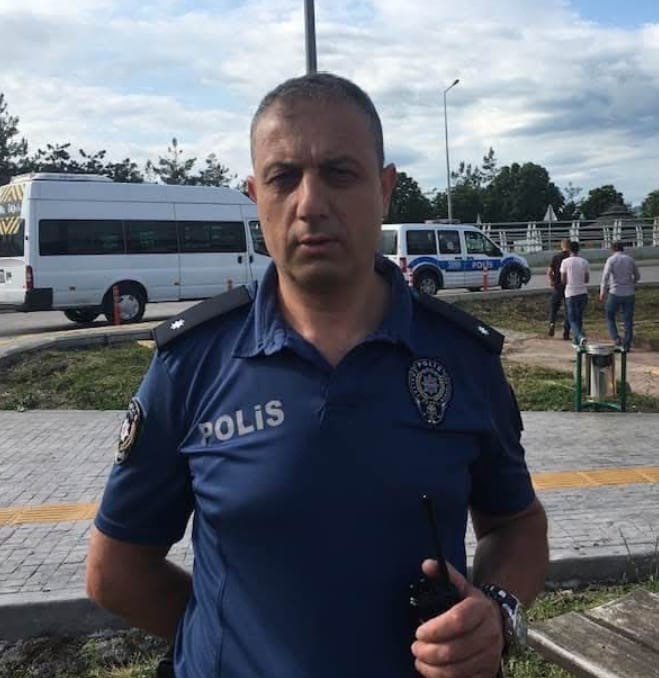 Motosiklet kamyonun tekerleri arasına ok gibi saplandı: Emekli komiser yardımcısı hayatını kaybetti 13 motosiklet kamyonun tekerleri arasina ok gibi saplandi emekli komiser yardimcisi hayatini kaybetti 9 d9khVqwV