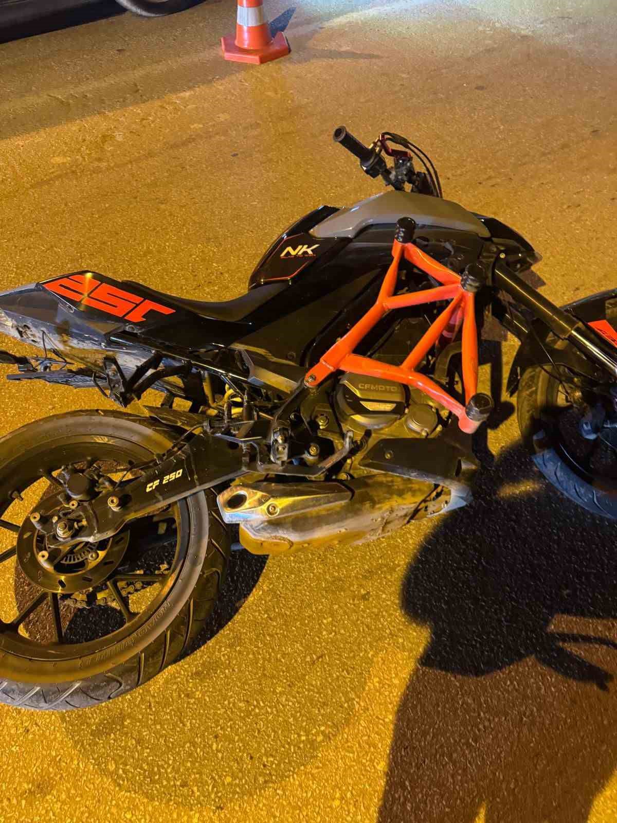 motosiklet kazasinda 20 yasindaki surucu oldu 2 aqbhsh9V
