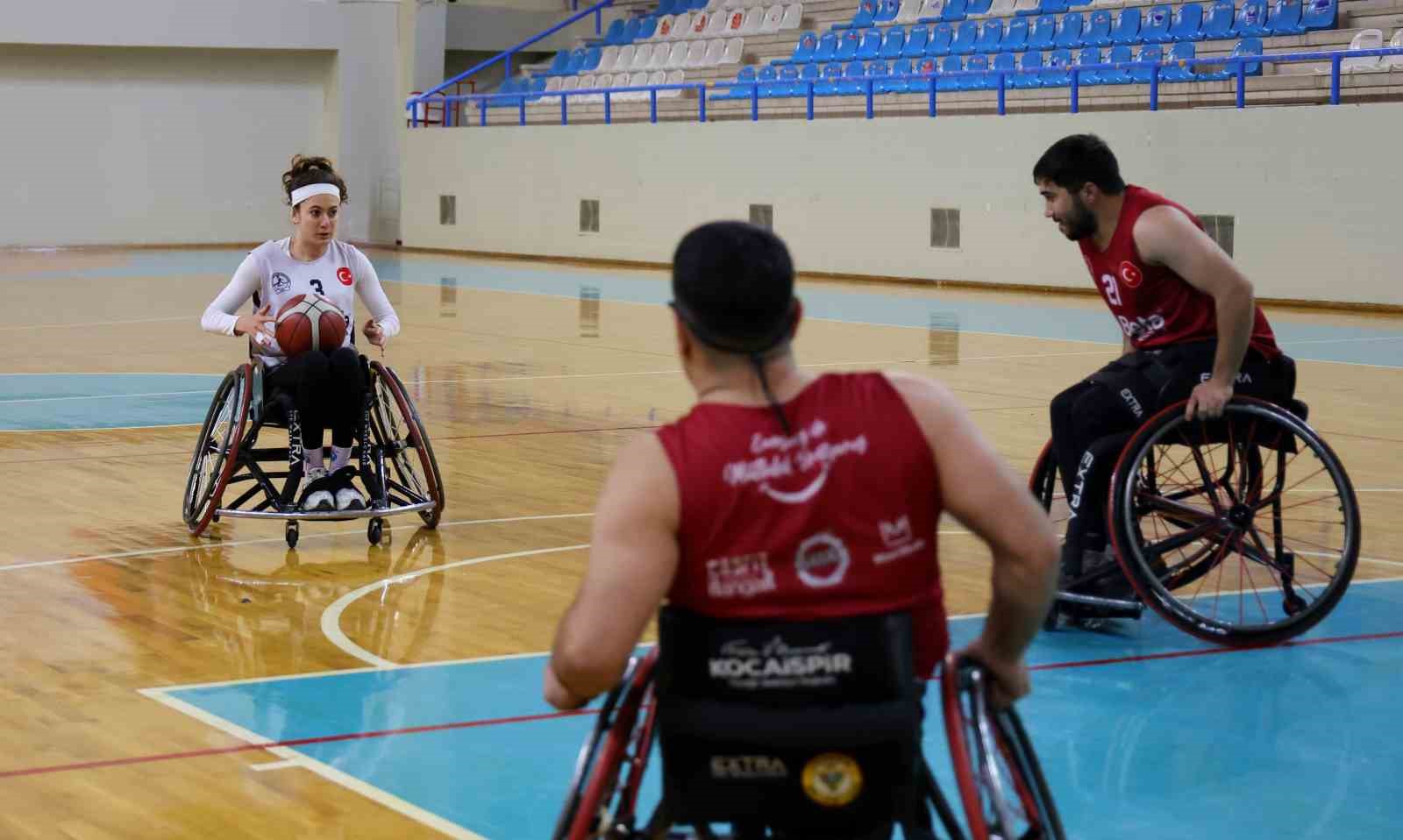 motosiklet kazasinda engelli kalan genc kiz hayata basketbolla tutundu 4 OAcMuhP6