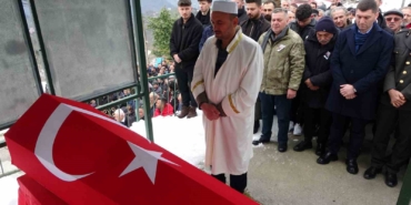 motosiklet-kazasinda-hayatini-kaybeden-astsubay-orduda-topraga-verildi-DhG22lLl.jpg