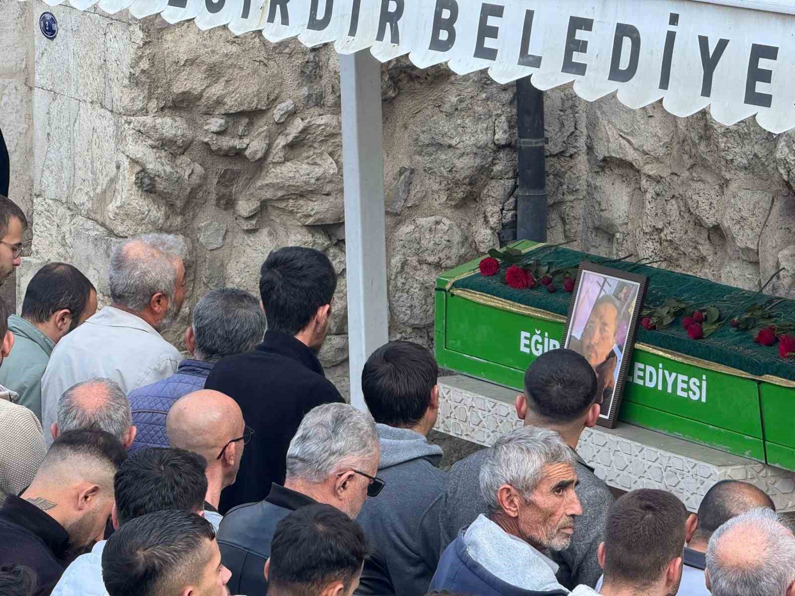 Motosiklet kazasında hayatını kaybeden genç, gözyaşlarıyla son yolculuğuna uğurlandı 5 motosiklet kazasinda hayatini kaybeden genc gozyaslariyla son yolculuguna ugurlandi 1 AaEsUZ7p