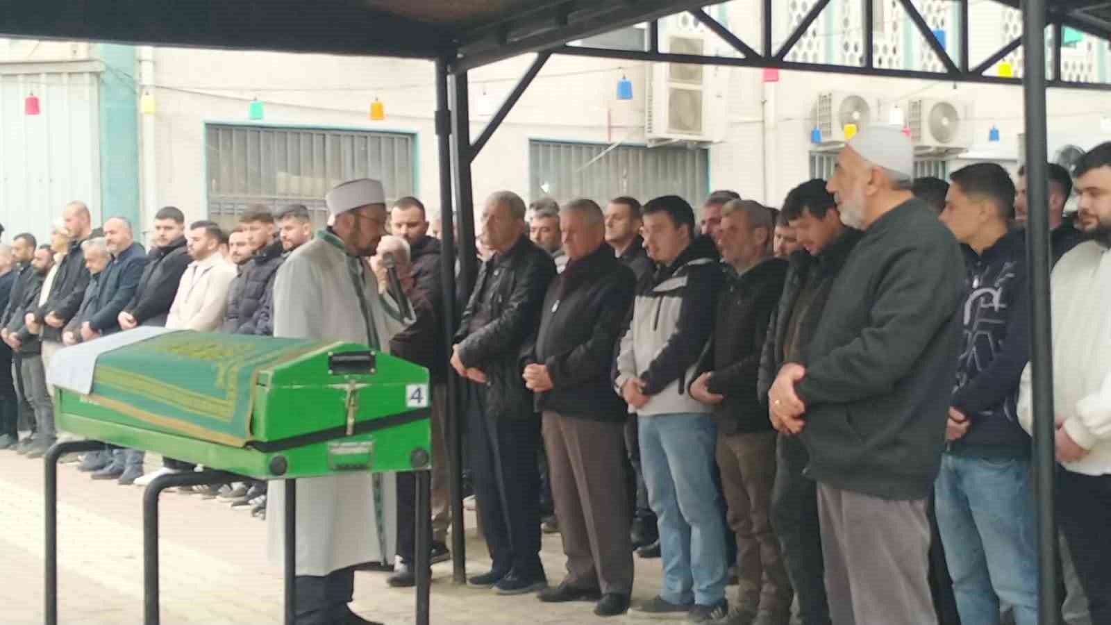 Motosiklet kazasında hayatını kaybeden genç son yolculuğuna uğurlandı 8 motosiklet kazasinda hayatini kaybeden genc son yolculuguna ugurlandi 4 bmaJiPZu