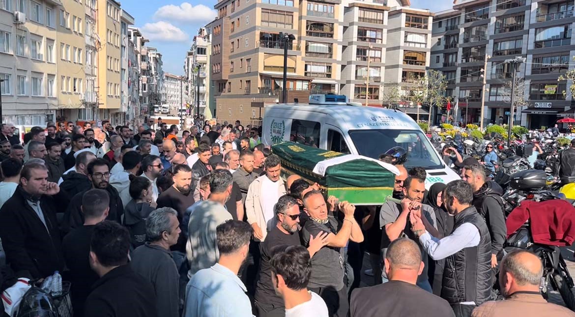 motosiklet kazasinda hayatini kaybeden sanatci son yolculuguna ugurlandi 0