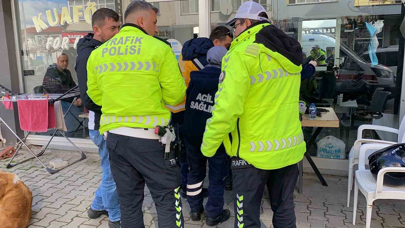 motosiklet otomobile arkadan carpti 1 yarali 1 He2bYPkC