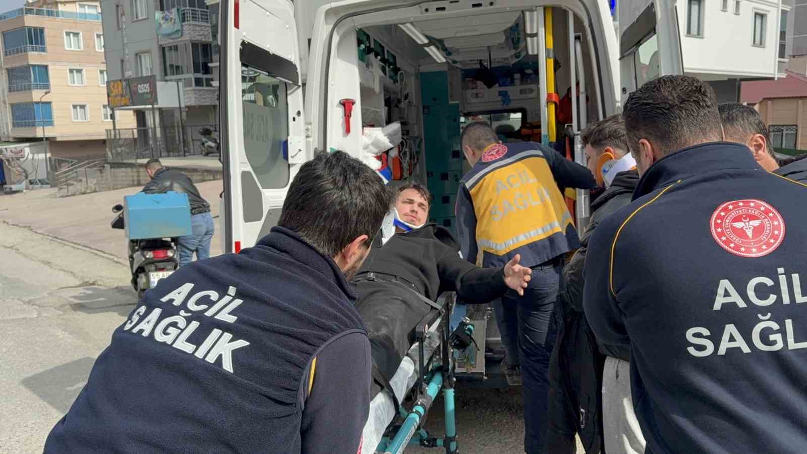 motosiklet otomobile carpti 2 kardes yaralandi 3 iNIvaEhr