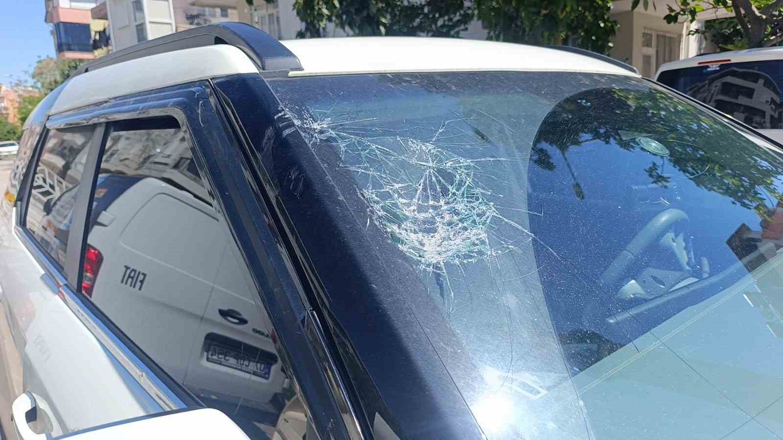 Motosiklet otomobile çarptı , o anlar güvenlik kamerasına yansıdı:1 yaralı 8 motosiklet otomobile carpti o anlar guvenlik kamerasina yansidi1 yarali 4 ysFicKkI