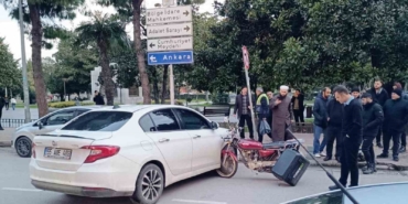 motosiklet-otomobile-saplandi-KXZUKeVK.jpg