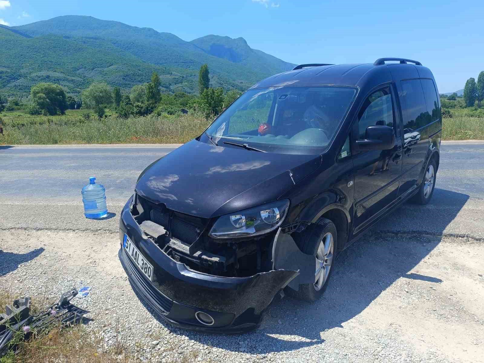 motosiklet otomobille carpisti surucu agir yarali 0 Ua42qXZp