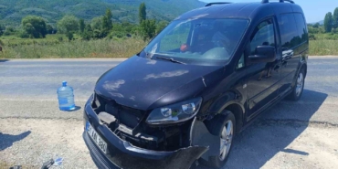 motosiklet-otomobille-carpisti-surucu-agir-yarali-O2S1GVav.jpg