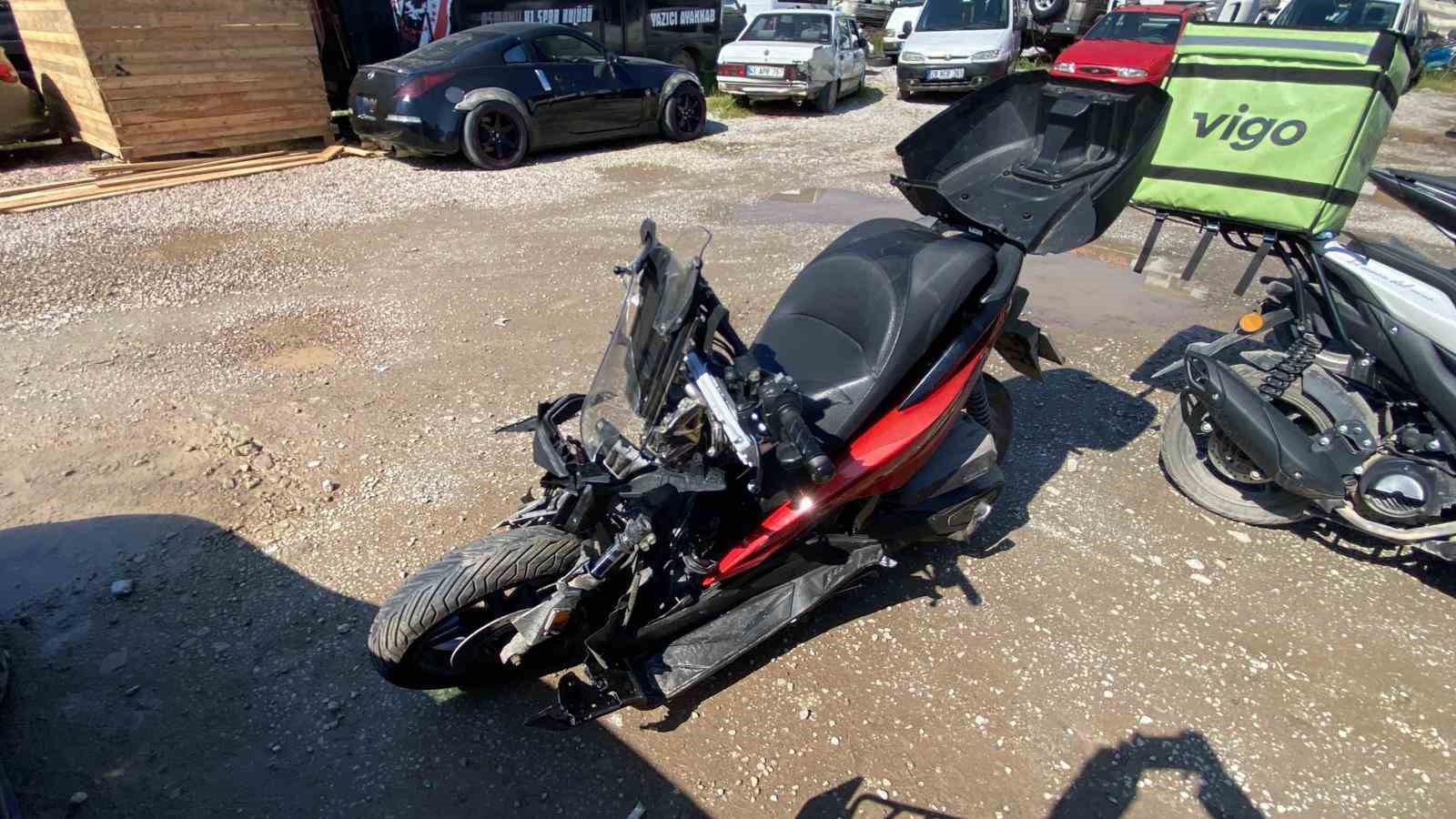 motosiklet pikaba carpti 2 agir yarali 1 X9k2yOqj