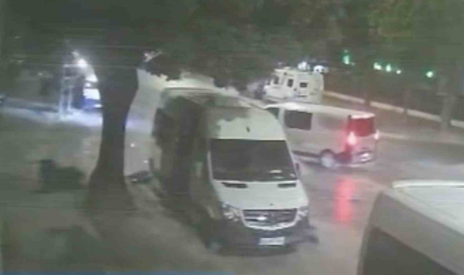 Motosiklet sürücülerinin ağır yaralandığı kazanın güvenlik kamerası ortaya çıktı 5 motosiklet suruculerinin agir yaralandigi kazanin guvenlik kamerasi ortaya cikti 1 k5pmGvRn