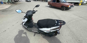motosiklet-surucusunun-yaralandigi-kaza-kameraya-yansidi-nexgxpre.jpg