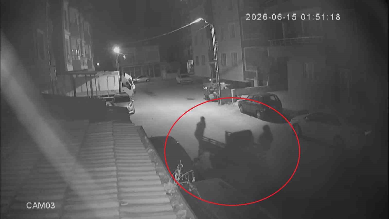 motosikleti ittirerek calan hirsizin 54 suc kaydi oldugu ortaya cikti 2 FZ4dsUES