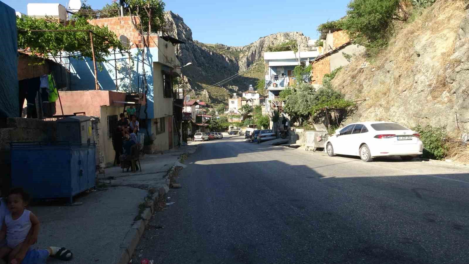 motosikleti rahat tavirlarla calan hirsizin o anlari kamerada 1 dWfBzQyH
