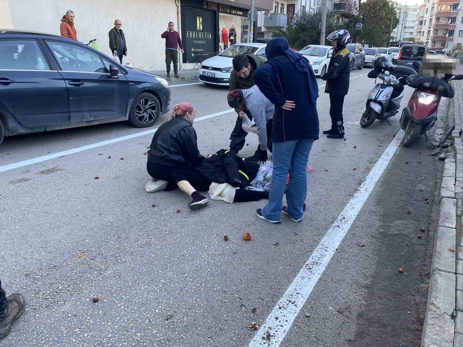 motosikletin carptigi kadin yaralandi 1 SbKj3uES